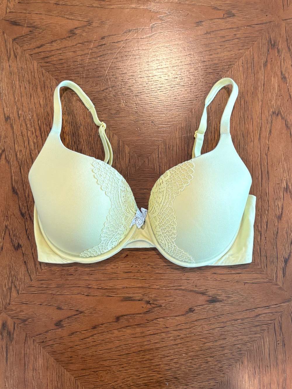 Victoria's Secret lime green/Yellow Lace-Accent T-Shirt Bra